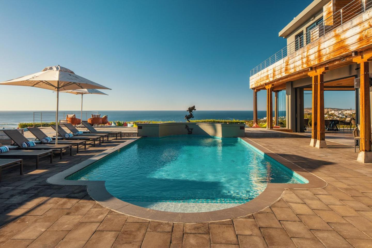 Sky Villa Boutique Hotel By Raw Africa Collection Plettenberg Bay Zewnętrze zdjęcie The pool at the Cape Town edition