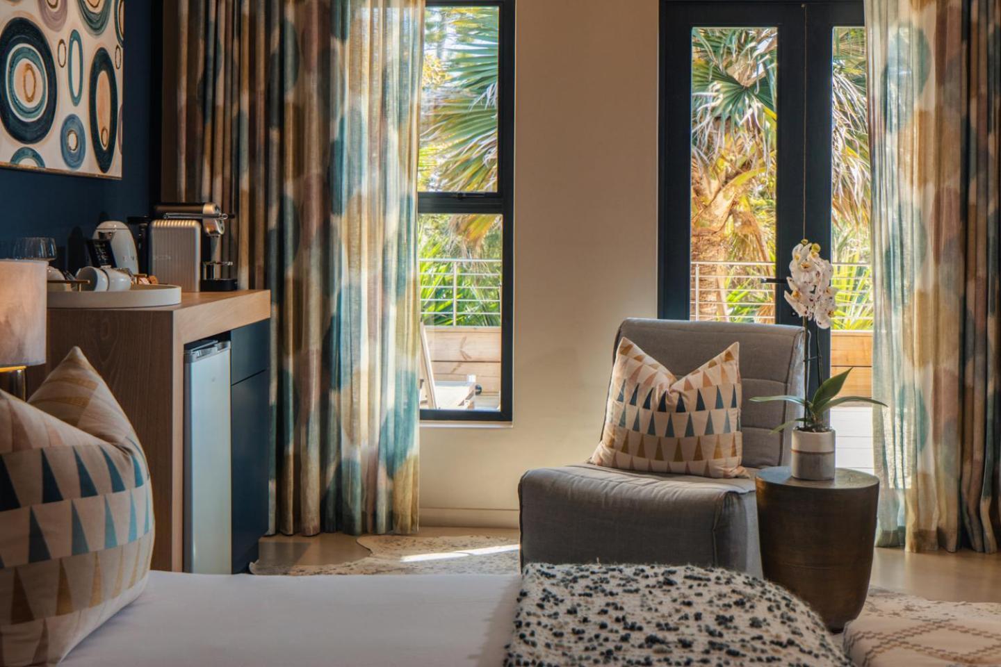 Sky Villa Boutique Hotel By Raw Africa Collection Plettenberg Bay Zewnętrze zdjęcie A room at the hotel